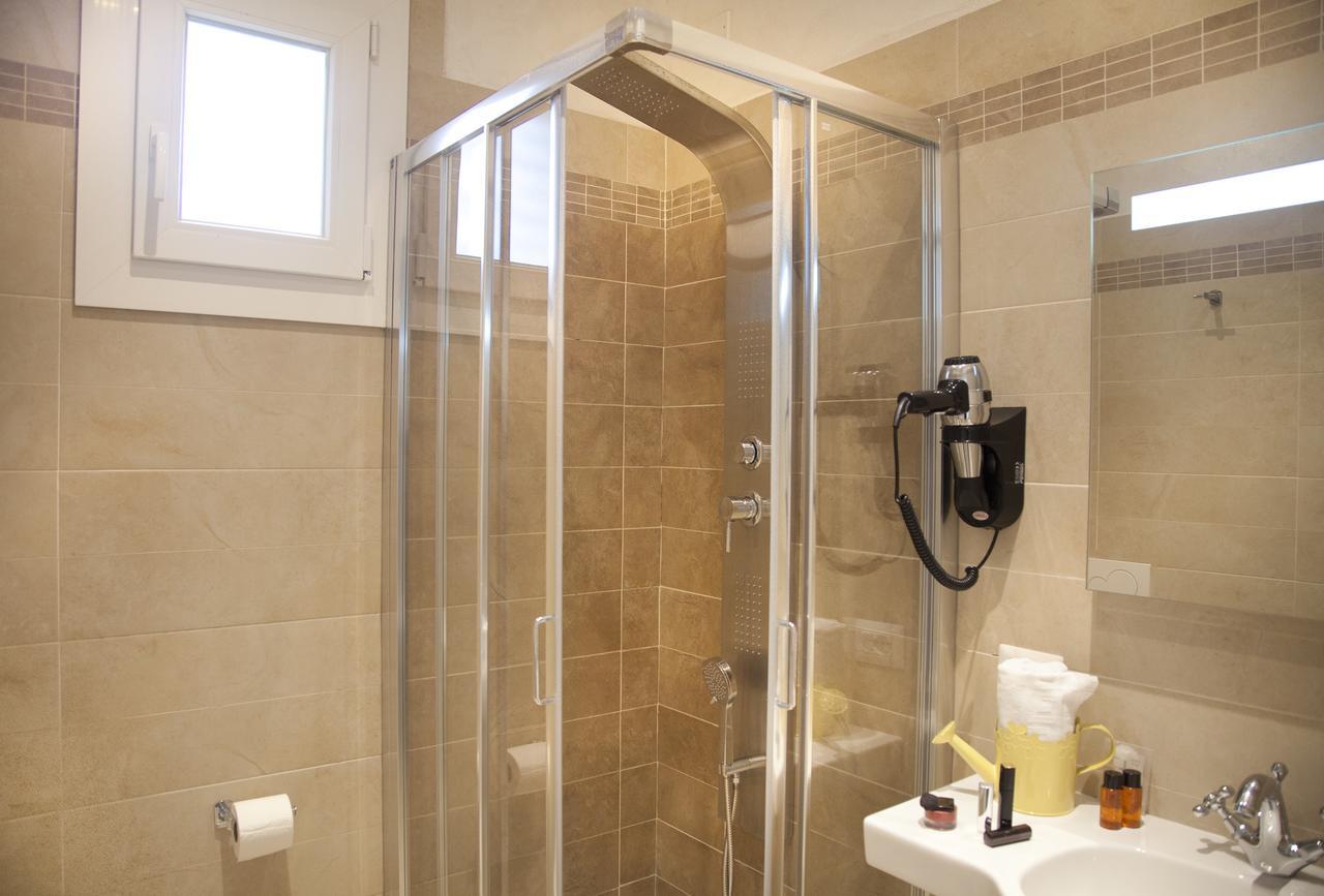 Marina Beach Suite Hotel Rimini Kültér fotó