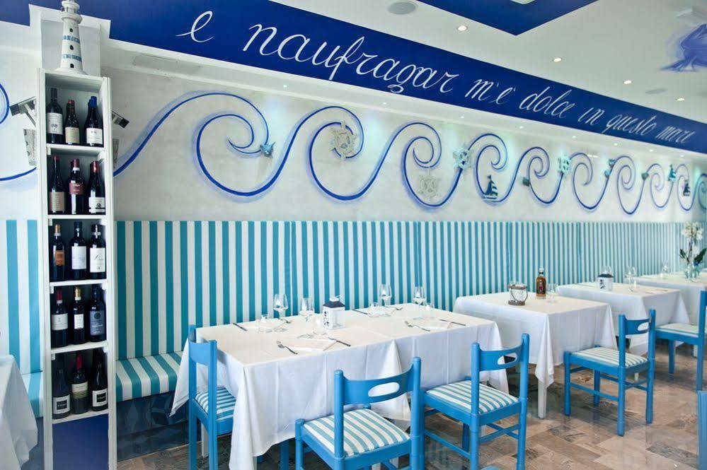 Marina Beach Suite Hotel Rimini Kültér fotó