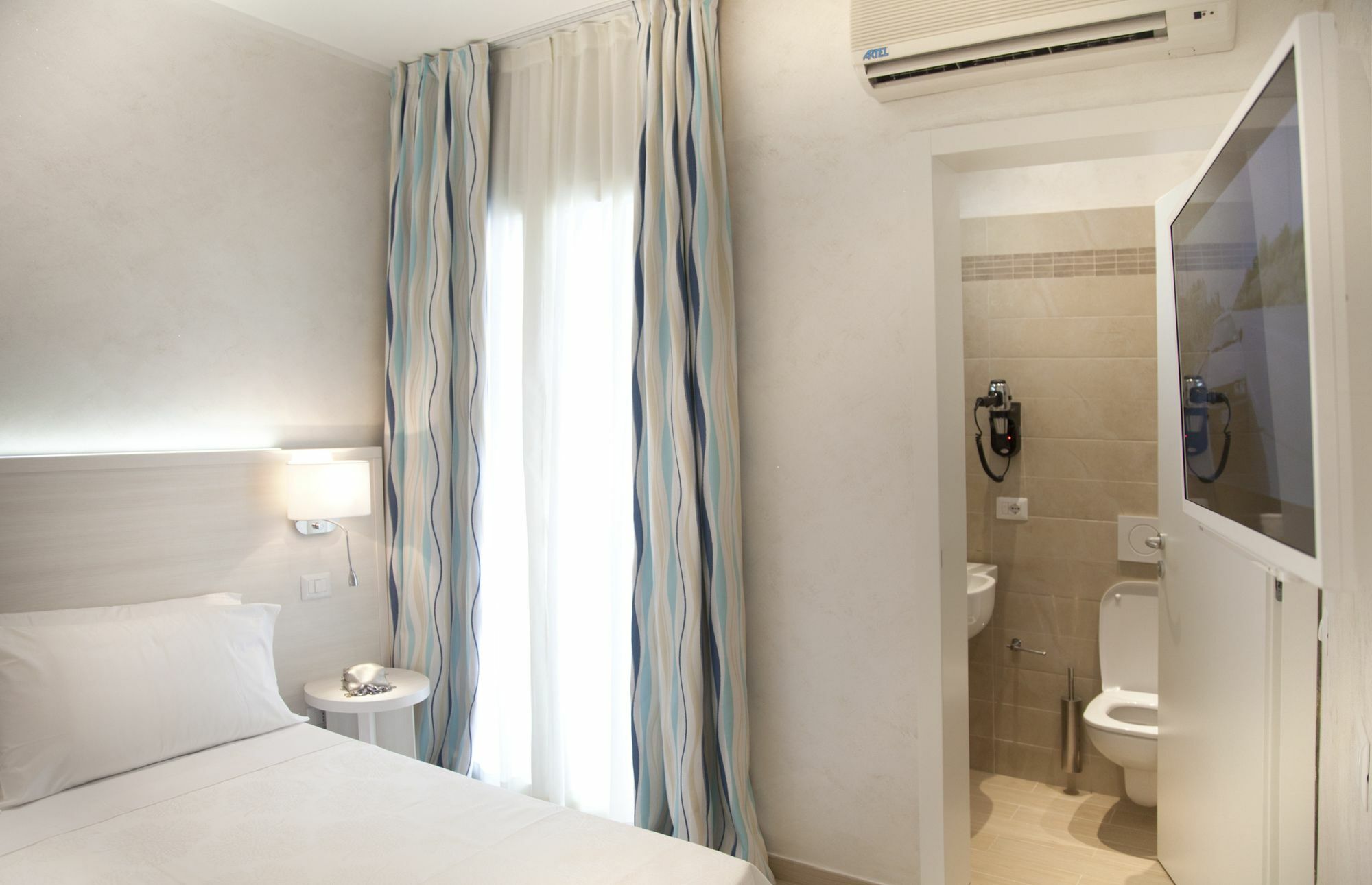 Marina Beach Suite Hotel Rimini Kültér fotó